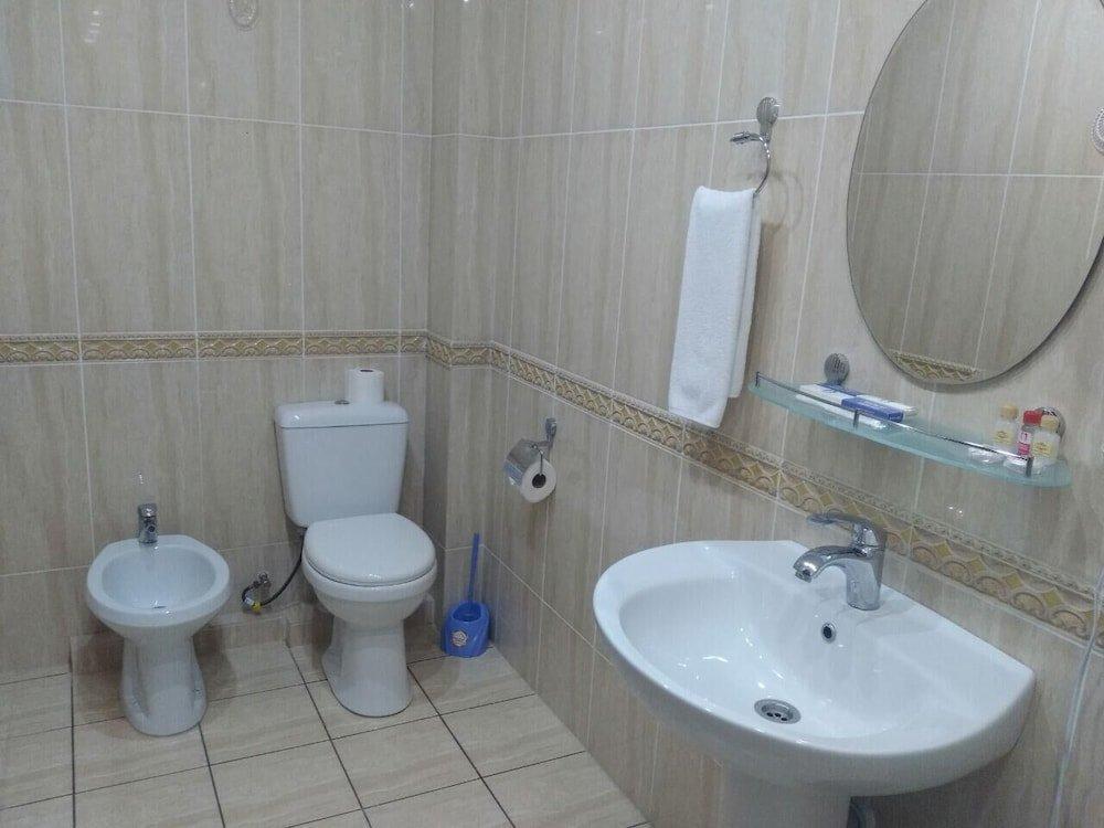 Arien Plaza Hotel Tashkent Exterior foto